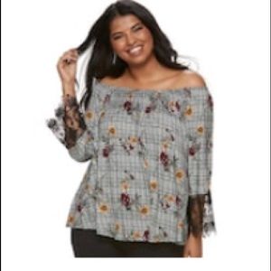 Plus Size Floral Off-the-Shoulder Top